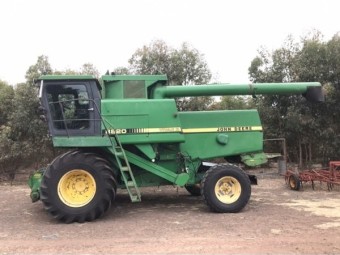 WANTED John Deere 8820 Titan 2 Header