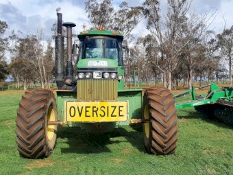 John Deere 8450 Tractor