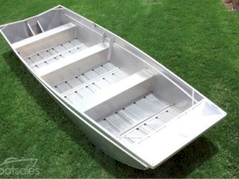 HUNTER MARINE 3.7 DELUXE FISHERMAN PUNT