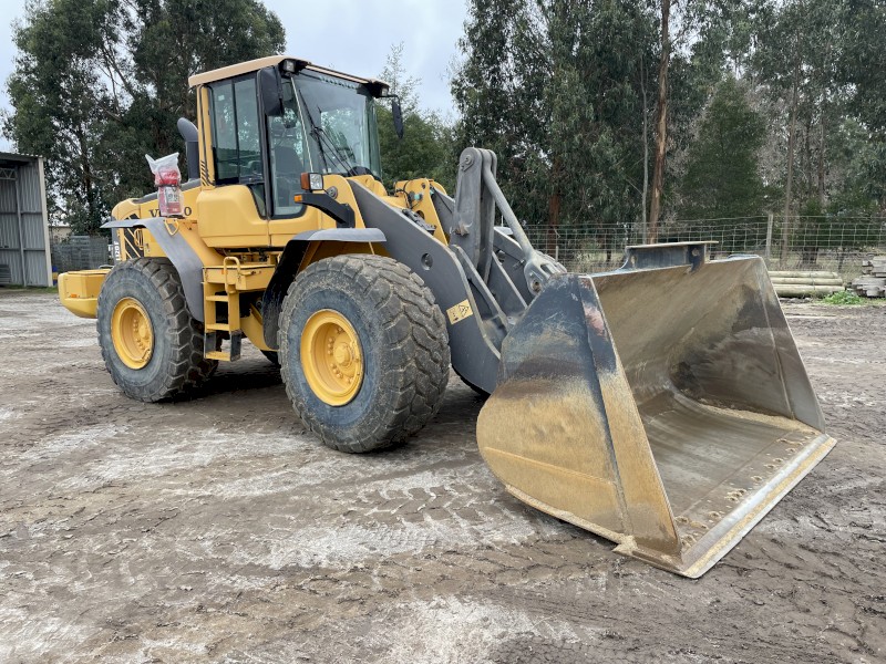 (A202) 2012 Volvo L120F Loader
