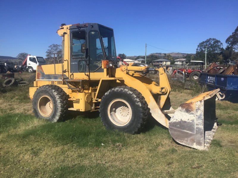 Komatsu WA180 Loader
