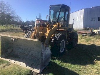 Komatsu WA180 Loader