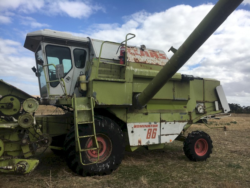 1984 Claas Dominator Header