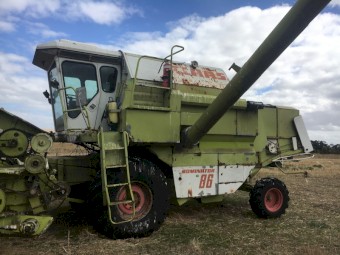 1984 Claas Dominator Header