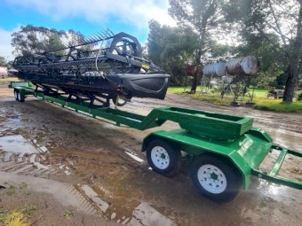 2016 MacDon FD75 35ft Flex Front