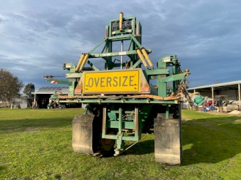 2002 Goldacres Prairie 4030 Boom Spray