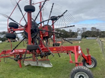 Lely Hibiscus 745 Vario Hay Rake