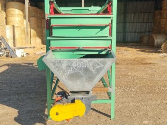 Dickens Riddles Chaff Cutter &  Auger   ****REDUCED PRICE****