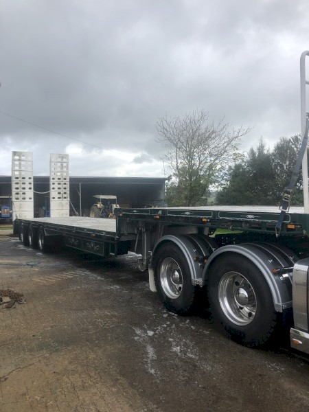 2004 Freighter Drop Deck Trailer