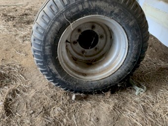 Under Auction - (A209) Lely Hibiscus 915 CD Vario Rake 