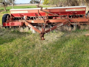 Napier Grasslands 419 Combine