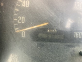 2005 Isuzu NPR 200 truck