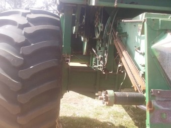 1983 John Deere 7720 Harvester