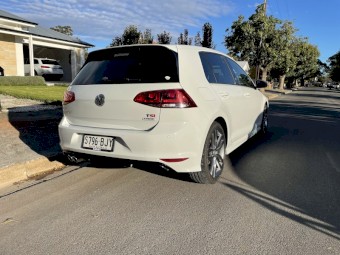 2016 VW Golf 110TSI Highline Hatch