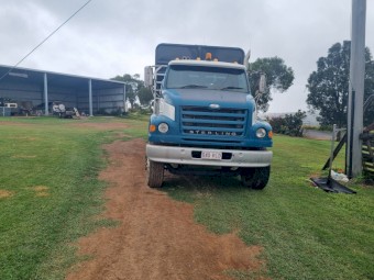 Sterling 2003 LT7500