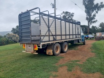 Sterling 2003 LT7500