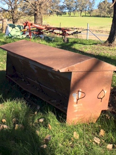 half tonne pellet or grain  sheep or calf feeder