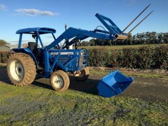Iseki T6000E tractor