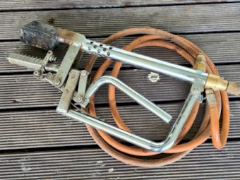 Te Pari gas Lamb Tail docking iron