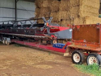 Case IH 1042 Draper Front