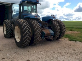 1995 Ford 9280 Versatile Tractor