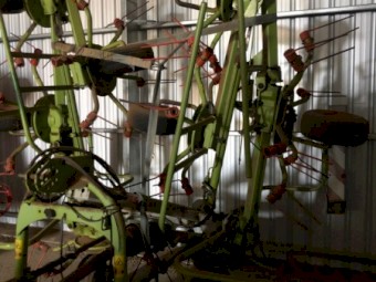 Claas Volto 870 Tedder rake