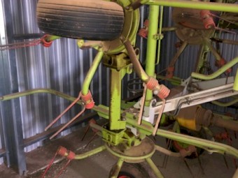 Claas Volto 870 Tedder rake