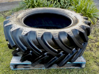 1 x Near New Alliance Agri-Star 365 540/65 R34 Heavy Lug Tractor Tyre