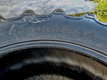 1 x Near New Alliance Agri-Star 365 540/65 R34 Heavy Lug Tractor Tyre