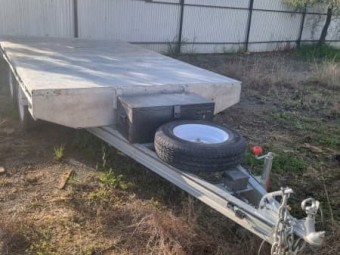 2021 3.5t Flat deck trailer 3.6m (12ftx 7ft) with removable stock crate