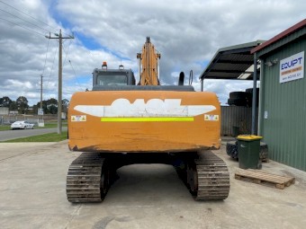CX210B WITH TILTING HITCH 2 BUCKETS