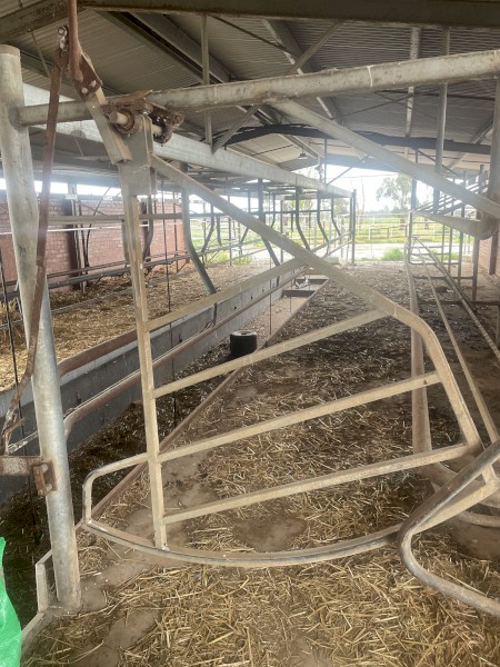 Pendulum exit and rear gates