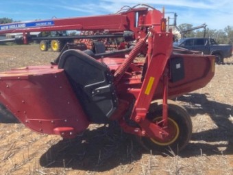 Under Auction - (A212) 2016 New Holland Mower Conditioner 