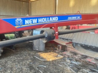 Under Auction - (A212) 2016 New Holland Mower Conditioner 