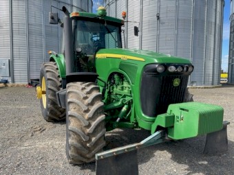 John Deere 8520 Tractor