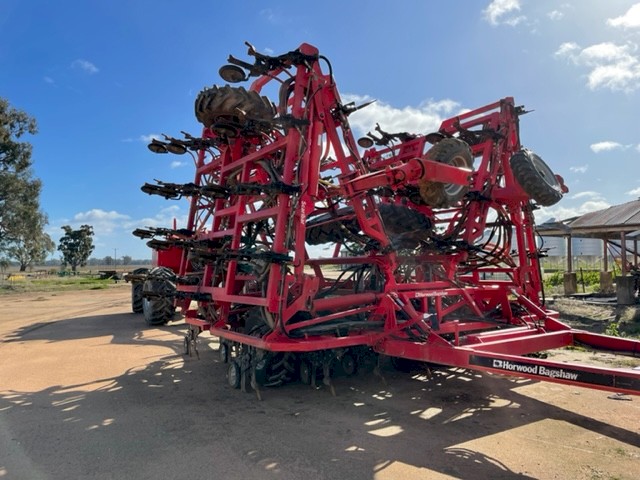 Horwood Bagshaw 14000L Cart & 63ft Bar