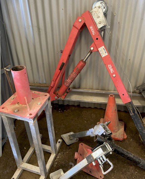 Manual Ute crane