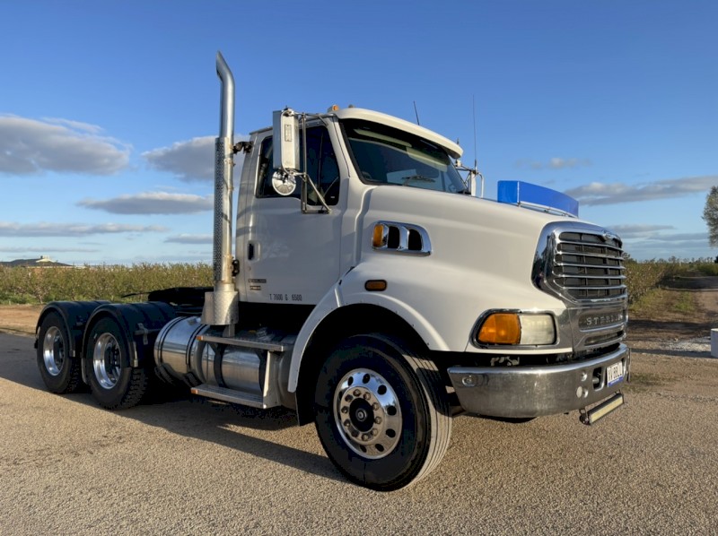 2007 Sterling LT9500 HX Prime Mover