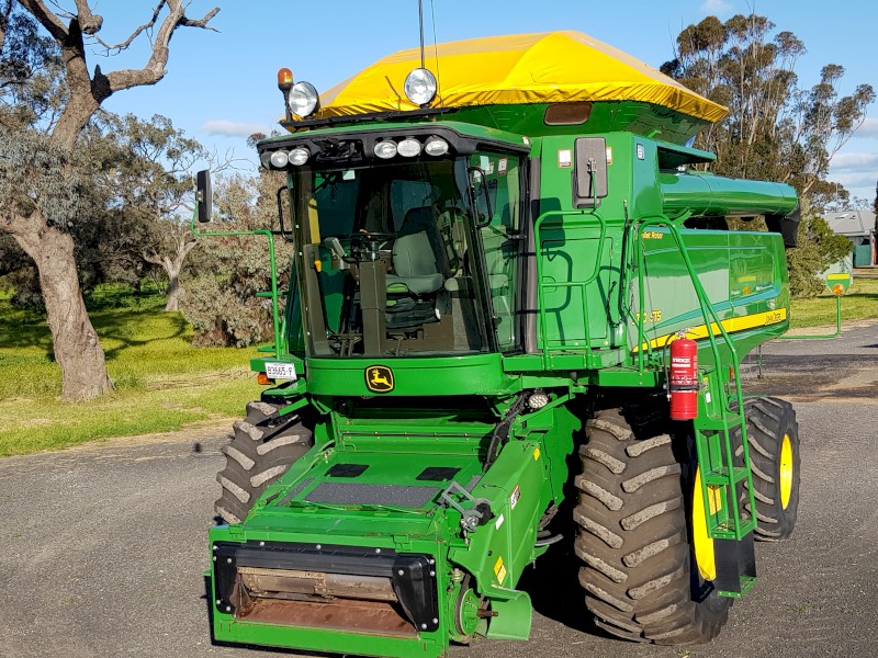 2009 John Deere STS 9770 Header with 635D Front & Trailer