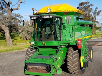 2009 John Deere STS 9770 Header with 635D Front & Trailer