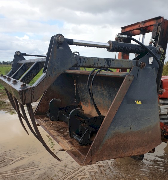 Kerfab 6' grapple bucket