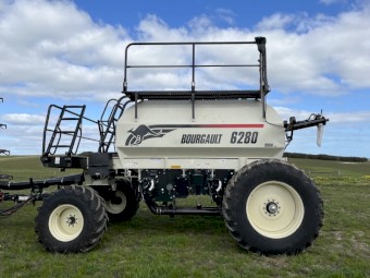 2018 John Deere 1870 Conserva pak Bar