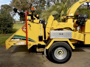 02/2013 Vermeer BC1200XL Commercial 13" Diesel Wood Chipper