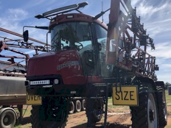 2004 Case Patriot 4410 Self Propelled Boom Spray