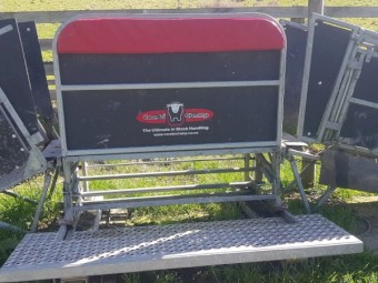 Combi Clamp Sheep Handler Crush. Full clamp set, ramps, gates, extended handles & bars, includes Gallagher 1000mm electric weigh scales, integrated wiring and W610 v2 head unit. All in EC.