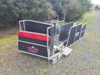 Combi Clamp Sheep Handler Crush. Full clamp set, ramps, gates, extended handles & bars, includes Gallagher 1000mm electric weigh scales, integrated wiring and W610 v2 head unit. All in EC.