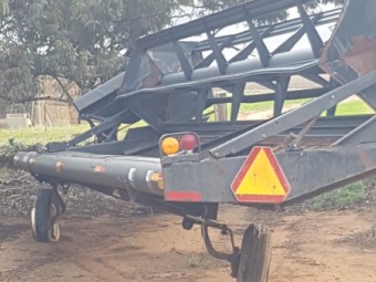 Macdon 3000 Windrower 25ft Tow Behind