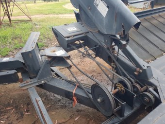 Macdon 3000 Windrower 25ft Tow Behind