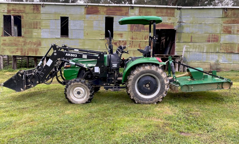 AG King AK404 40hp Tractor with FEL - 18 months old