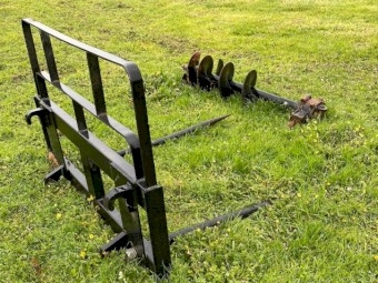 AG King AK404 40hp Tractor with FEL - 18 months old